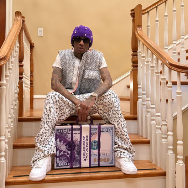 Knotwtr Hot Air Balloon Sweatshirt: Rock It Like Soulja Boy