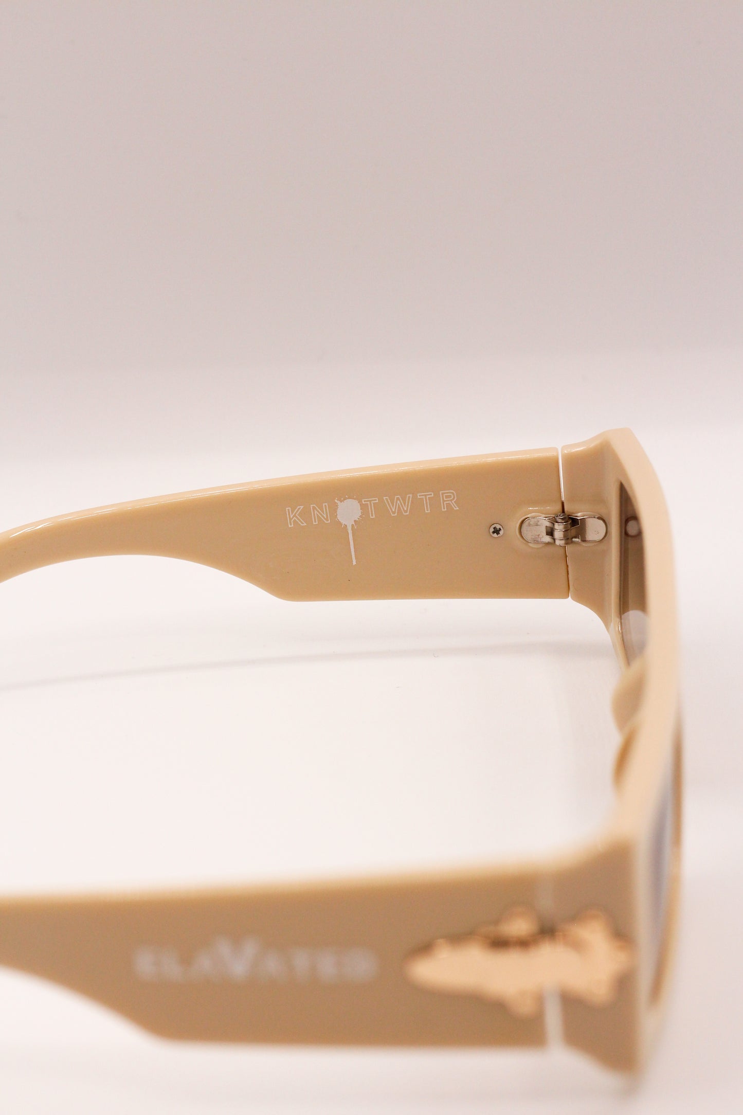 Sweet Cream Elavated Eyewear